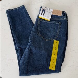 High Rise Skinny Jeans Seven7